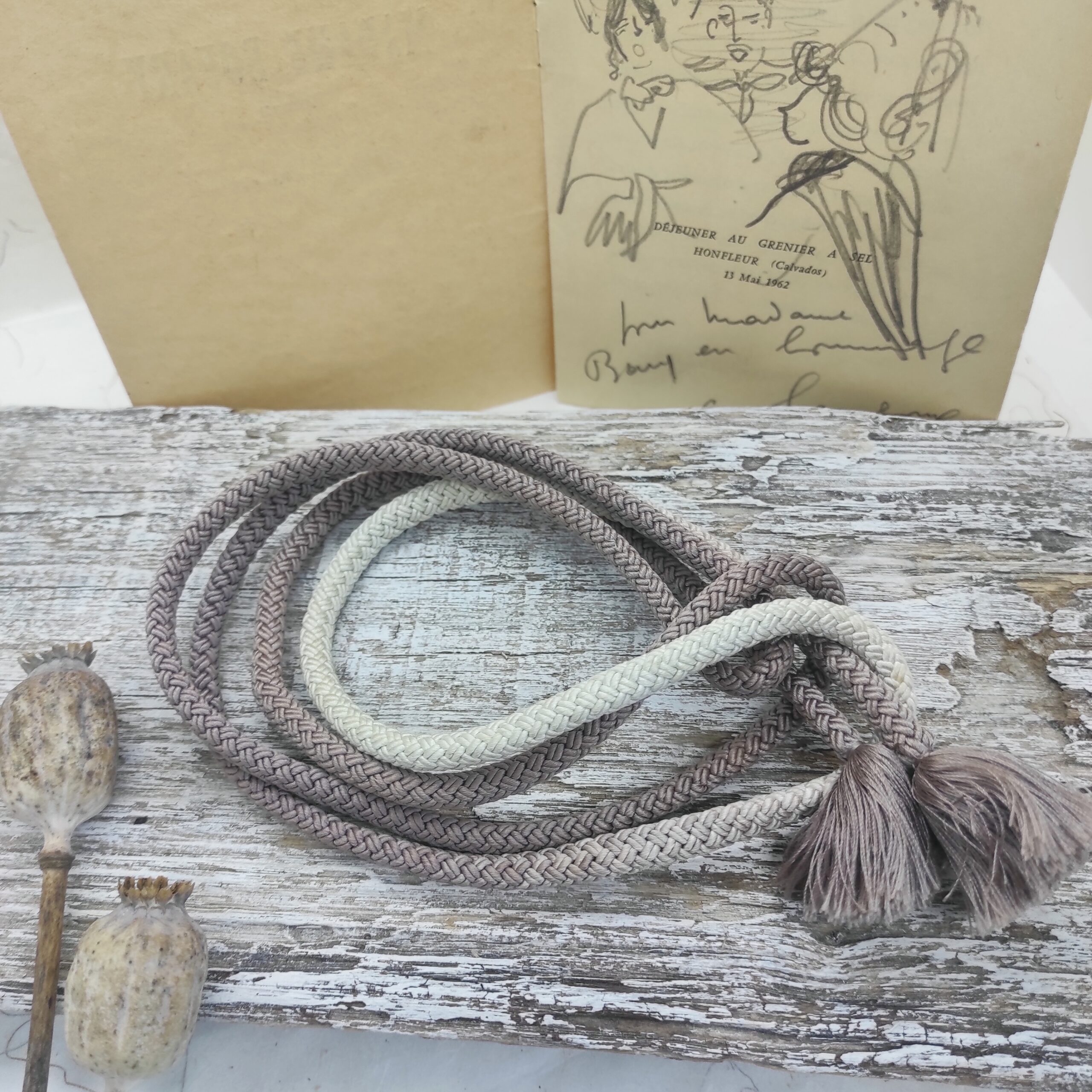 Image générale d'un obijime gris et violet vintage et chiné en friperie japonaise