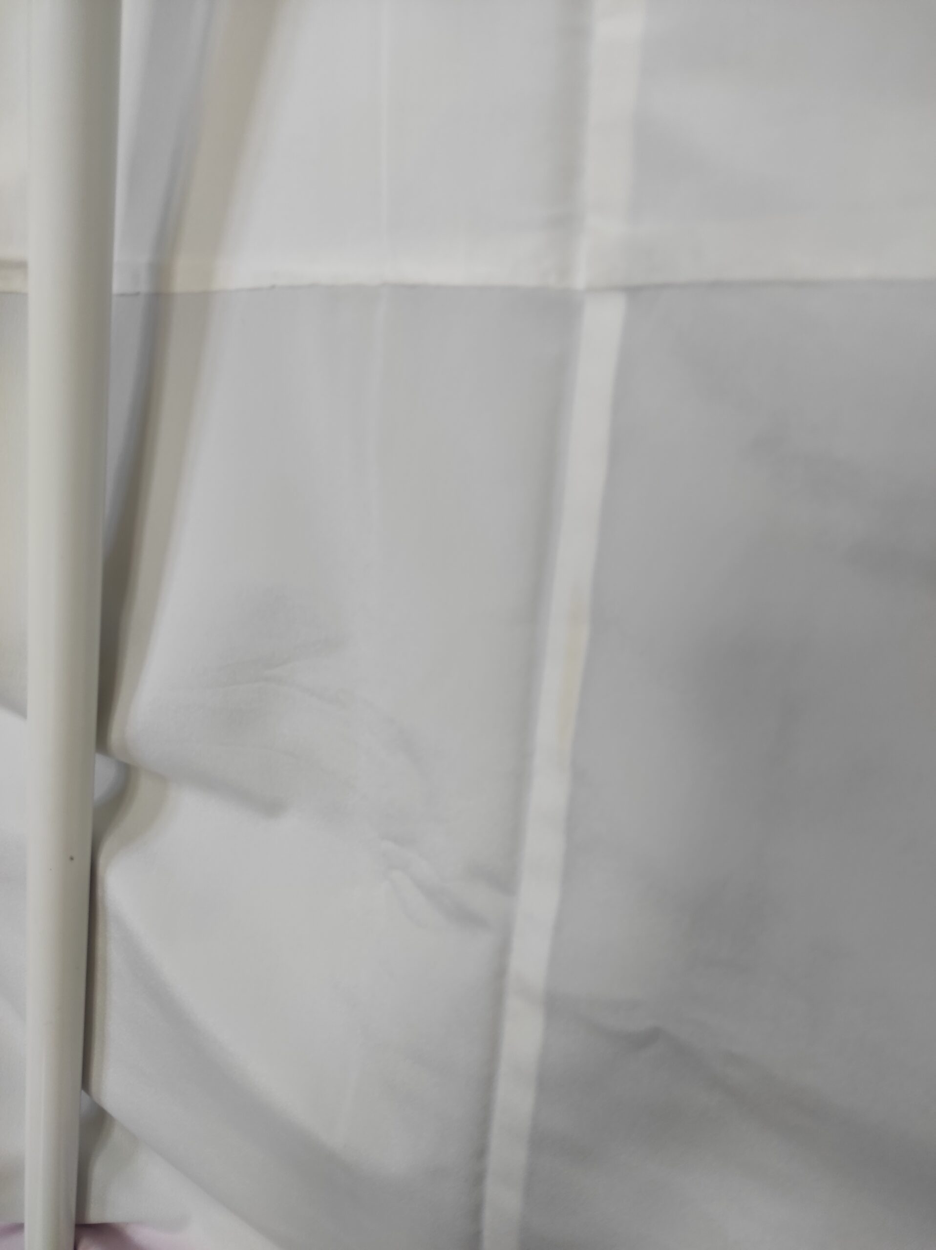 Photo de la doublure blanche d'un kimono japonais, cousu main par un artisan