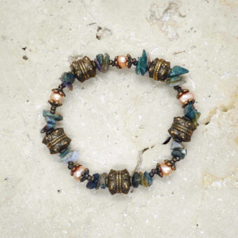Bracelet ethnique d'inspiration vintage en pierres semi-précieuses