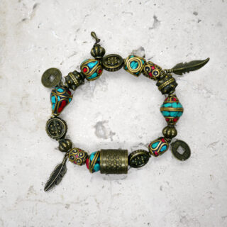 Bracelet ethnique tibétain fait de pierres semi-précieuses de turquoise