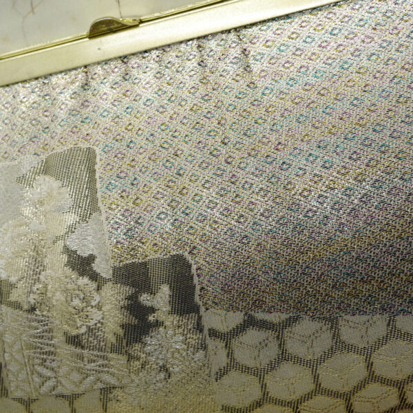 Photo détaillée d'un sac japonais vintage multicolor