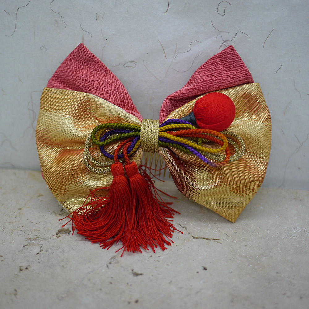 Nœud japonais vintage en soie fait à la main par un artisan japonais