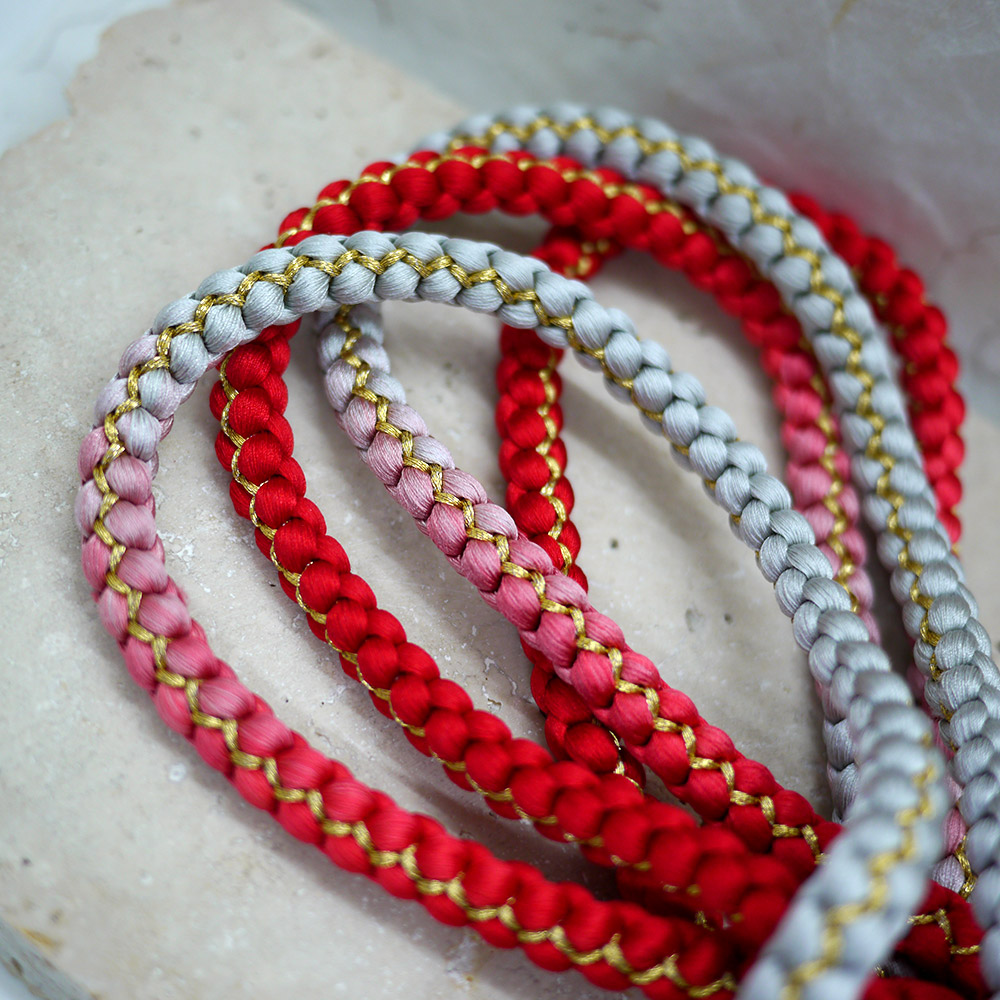 Cordon de kimono en soie bleu, rose et rouge, tressé artisanalement