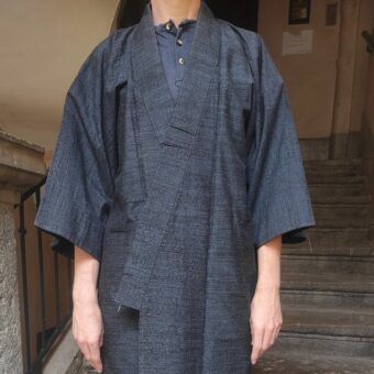 Photo d'un kimono vintage en soie japonaise