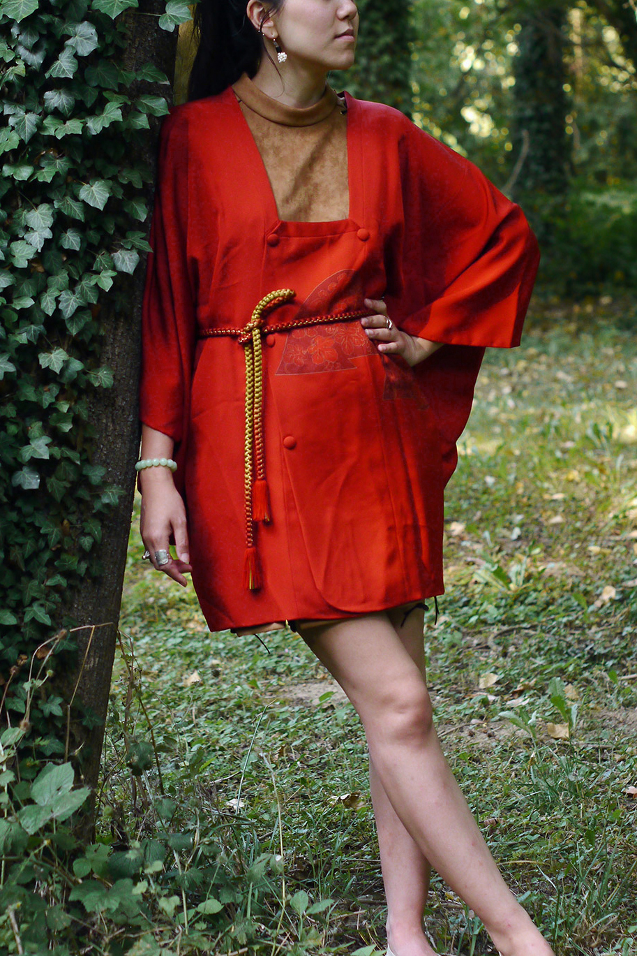 Photographie d'un michiyuki japonais vintage en soie pure