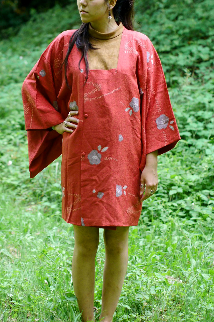 Photo d'un haori japonais en soie rose
